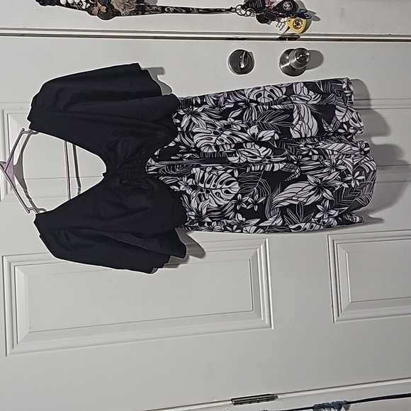 BloomChic Other - NWT Bloomchic  bathing suit